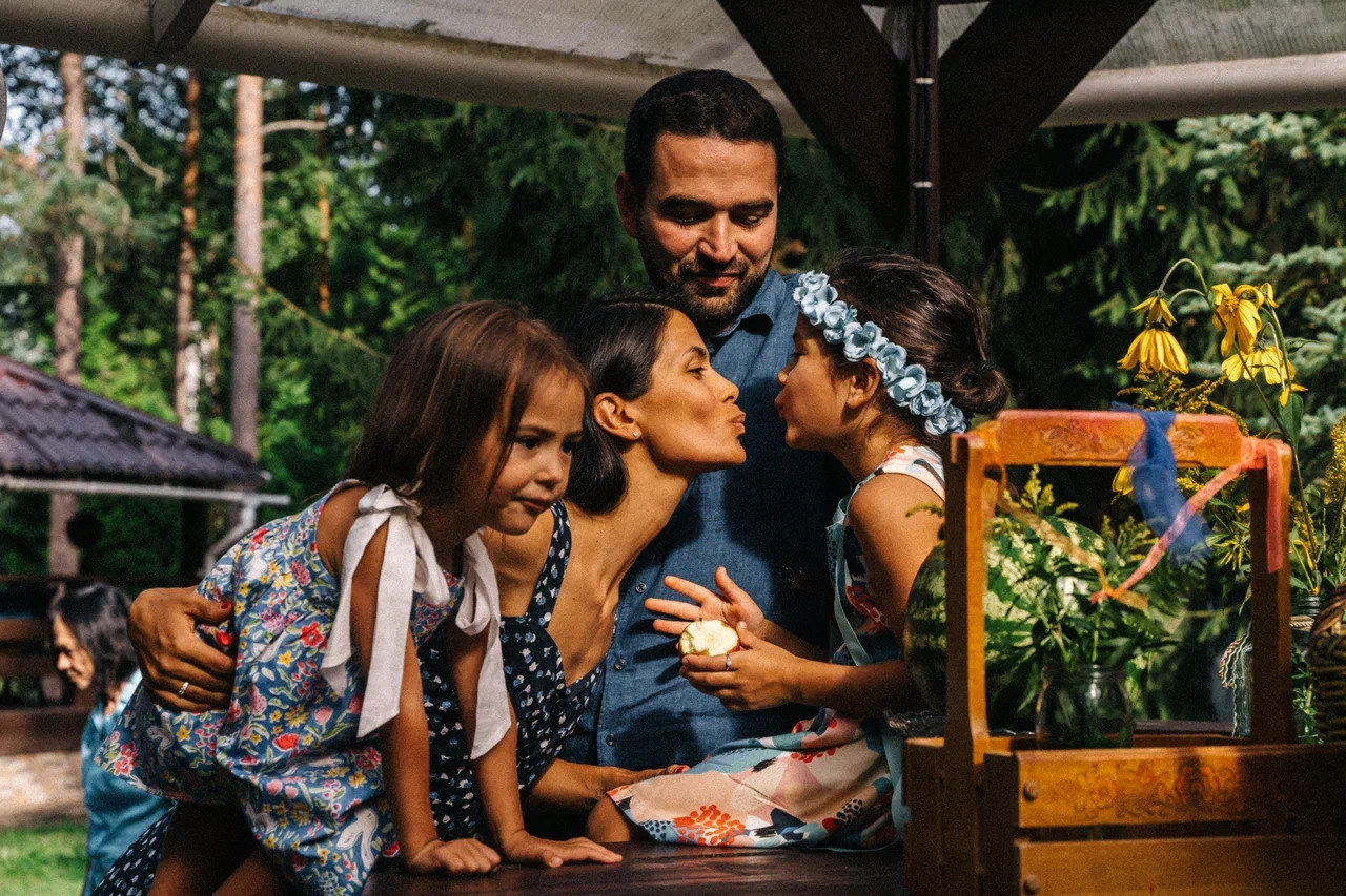 ВЕЧЕРОК НА ДАЧЕ. Миша Снимет | твой фотограф