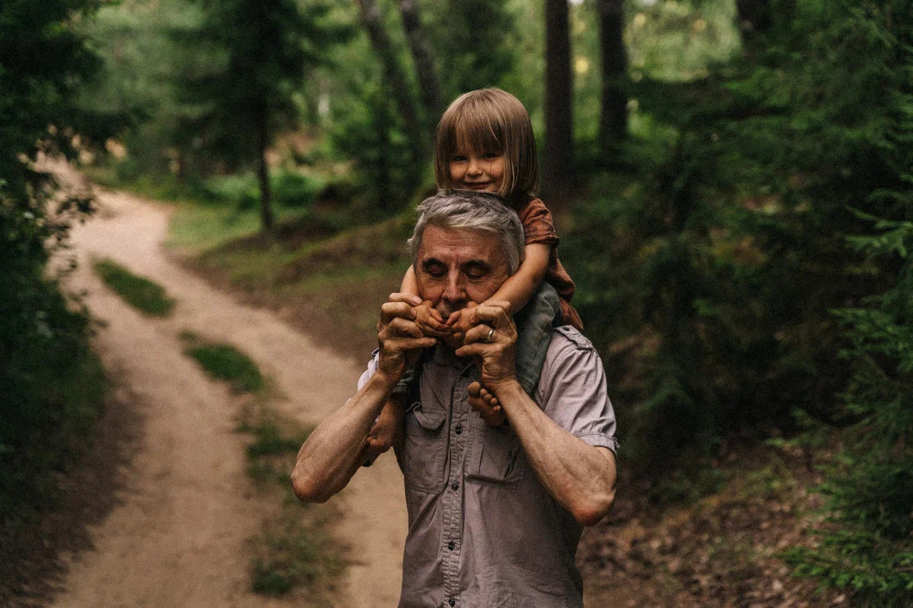 Дом в лесу. Миша Снимет | твой фотограф