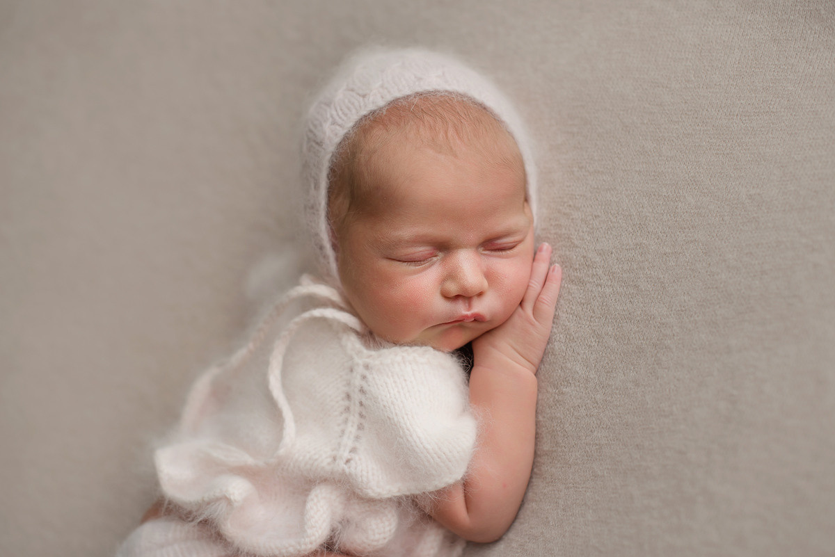 Инна 9 дней (пакет Комфорт). Фотограф новорожденных Елена Панова