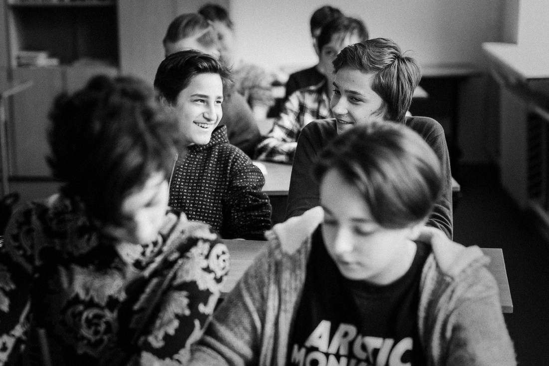 Фоторепортаж со школьного урока 4-го класса. Репортажный фотограф Борис Геер