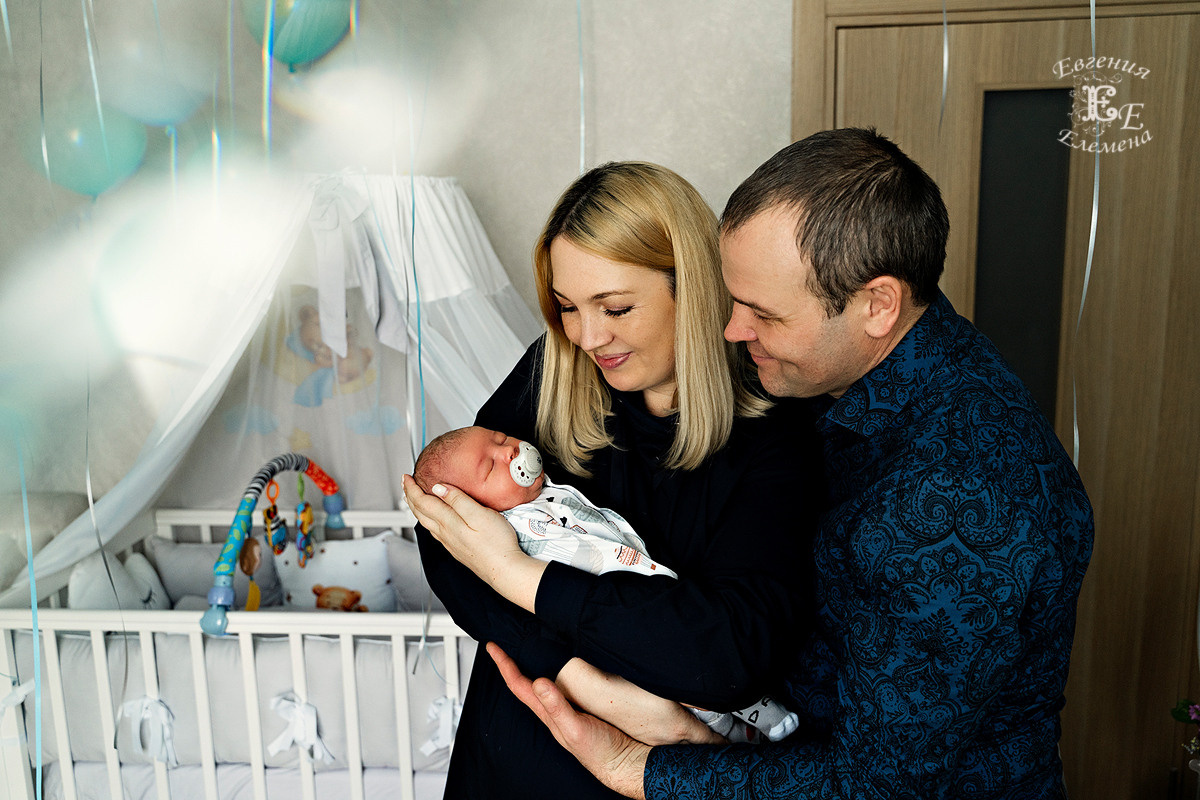 Выписка из роддома. Семейный и портретный фотограф в Санкт-Петербурге Евгения Елемена