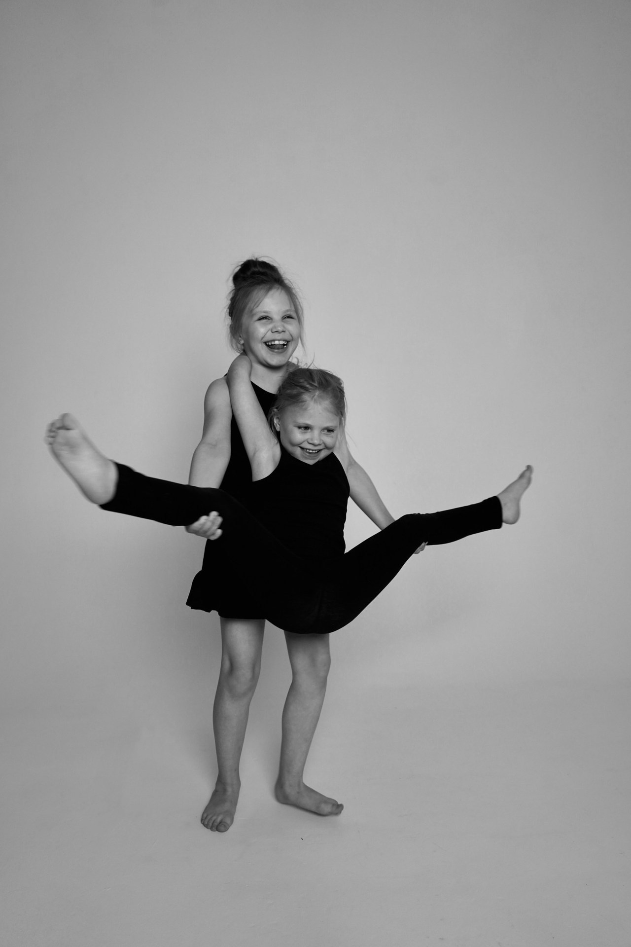 Marta and gerda. Фотограф Анастасия Шай в Санкт-Петербурге