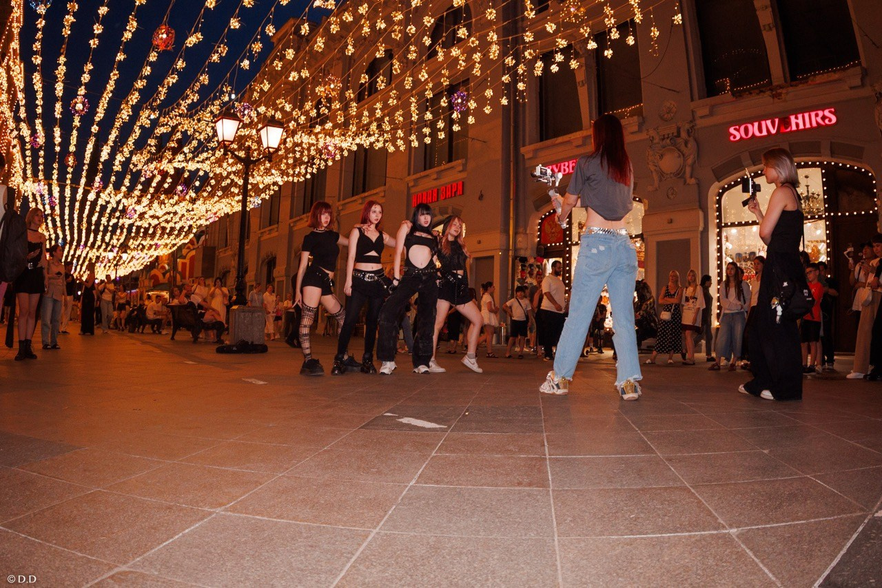 Cover dance in public'. Различные мероприятия и просто фотографии людей