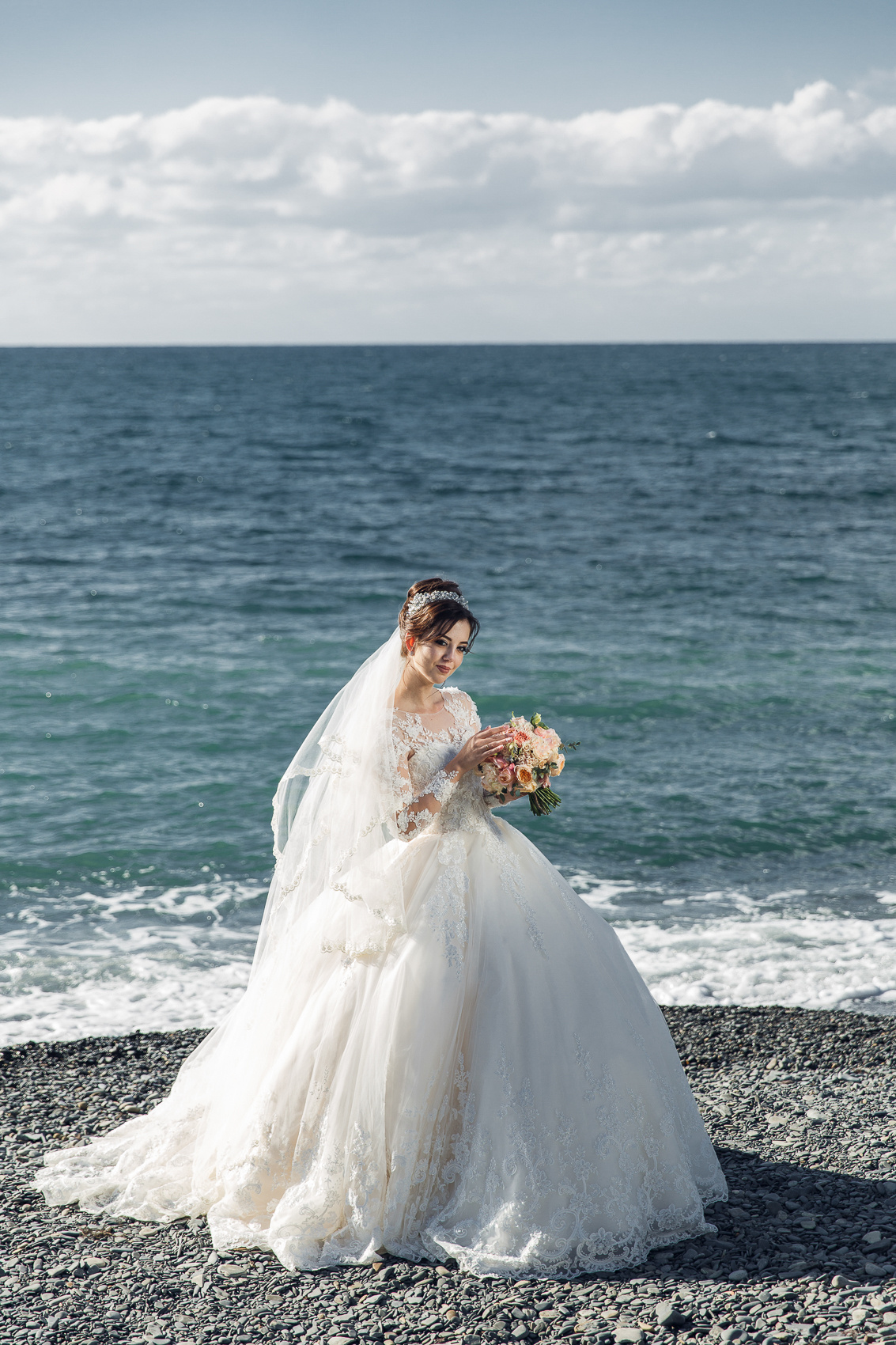 Renatphoto-Пример свадебных фотографий в базовой обработке. Профессиональная фотосъёмка интерьеров, предметная фотосессия еды для меню г. Анапа