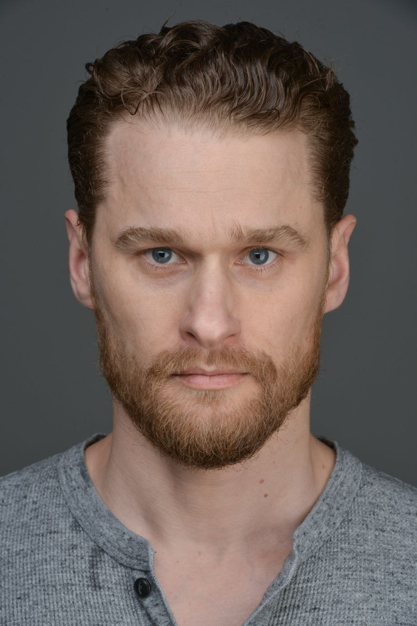 Евгений, 188 см, 50-52. KED Production — продакшн из СПб. Создаём фото, видео и контент, который помогает брендам и селлерам продавать больше