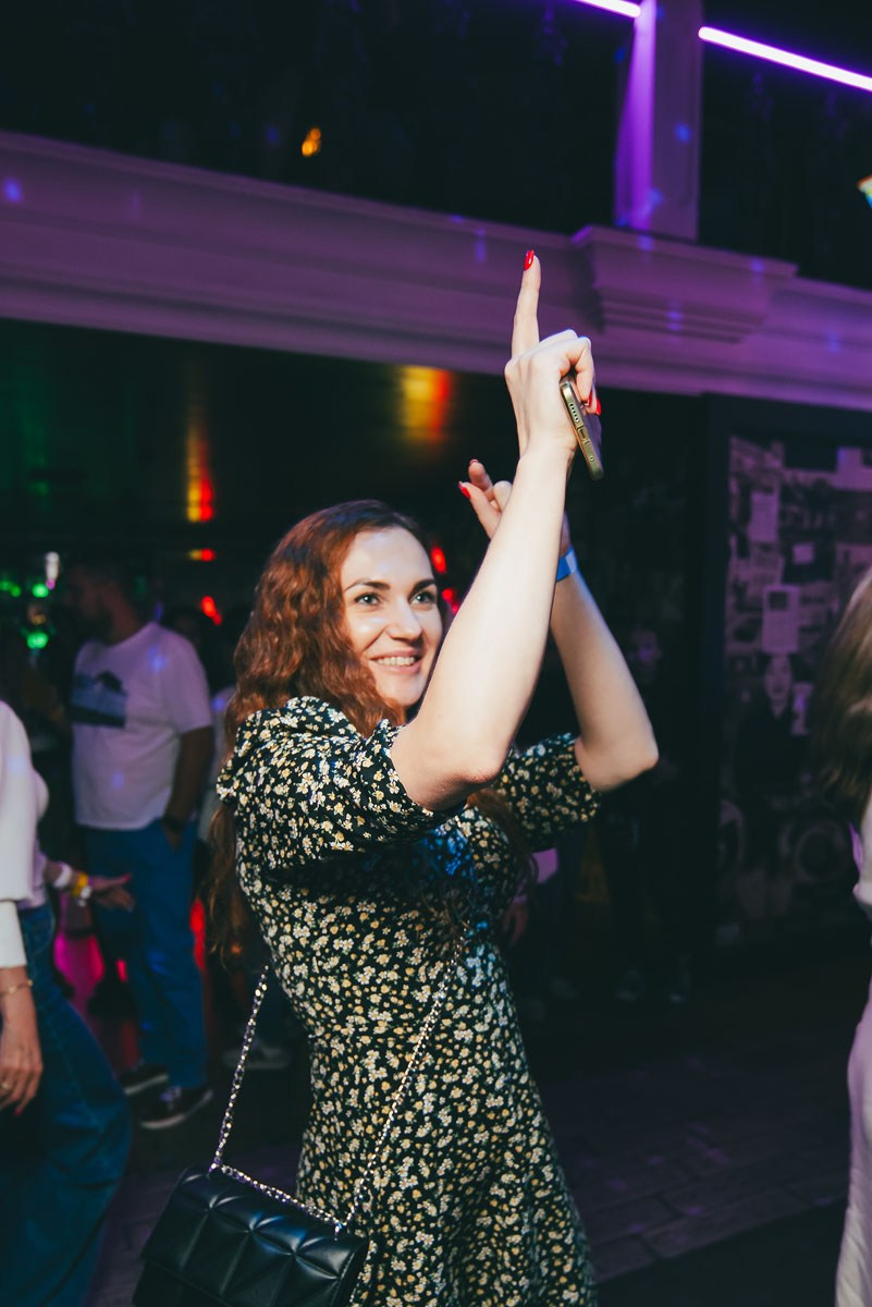 Концерт LINDA в РУКИ ВВЕРХ БАР в Ростове-на-Дону