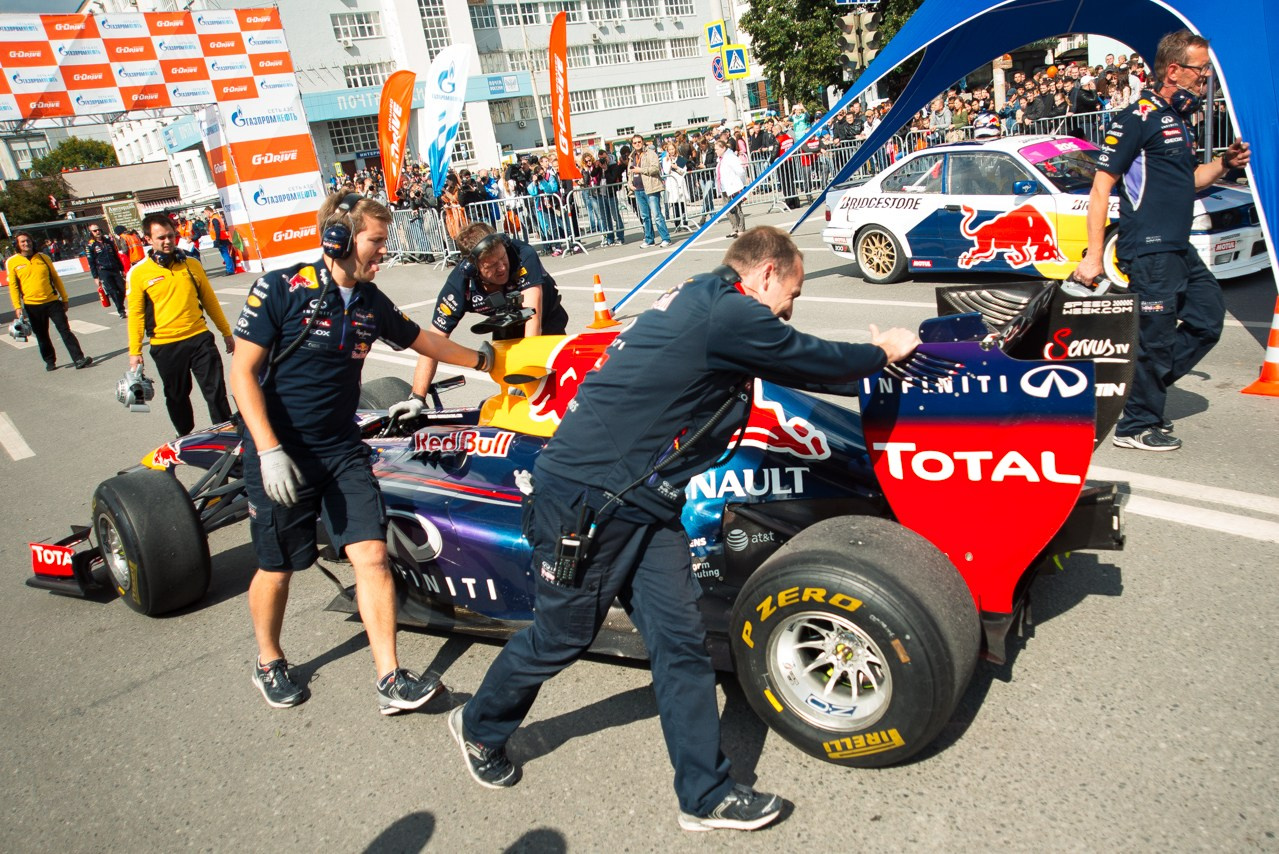 репортажный фотограф гонки формулы 1 