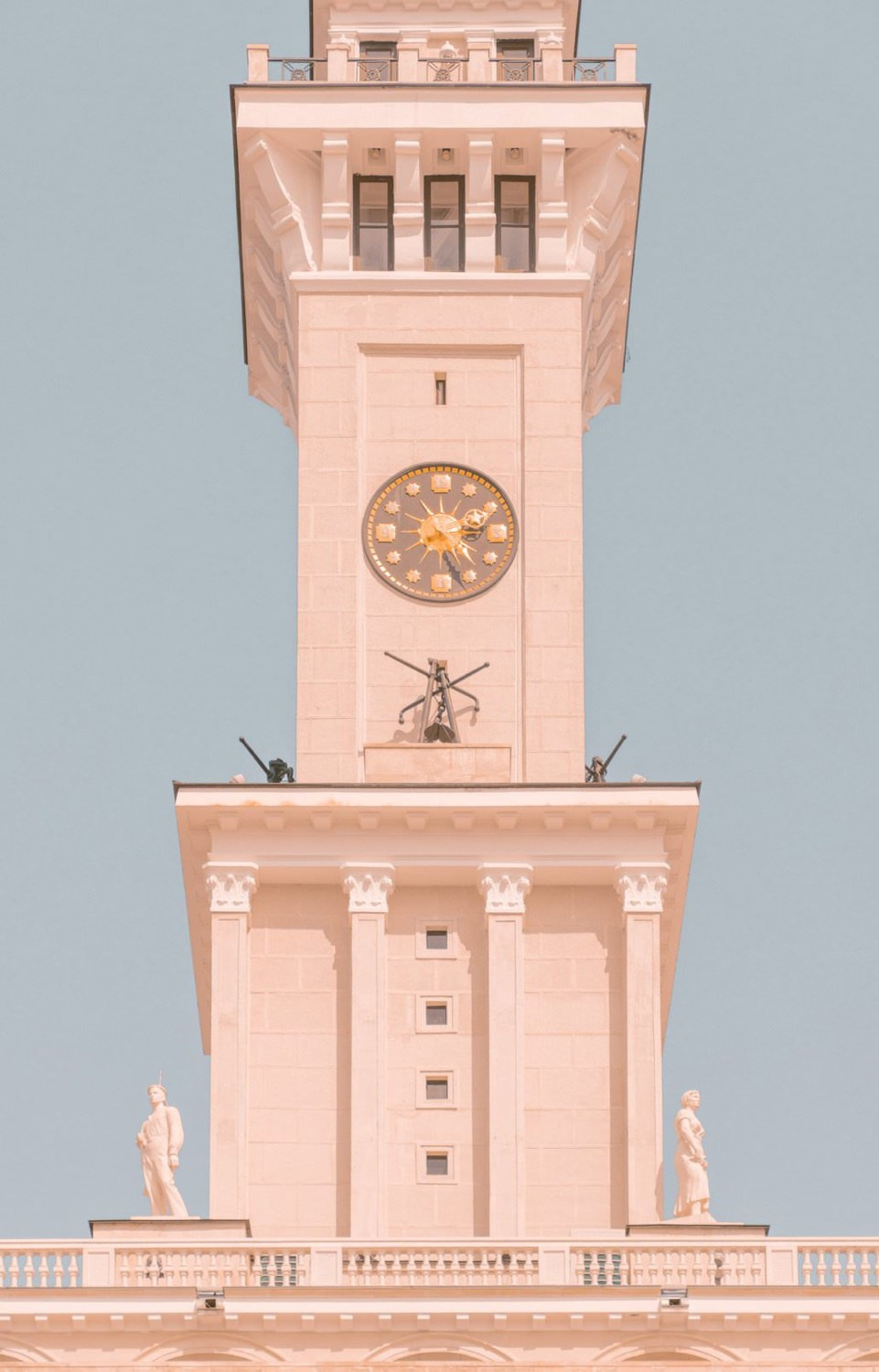 City Dreaming — personal project of photographer Vadim Sherbakov. Vadim Sherbakov Portfolio