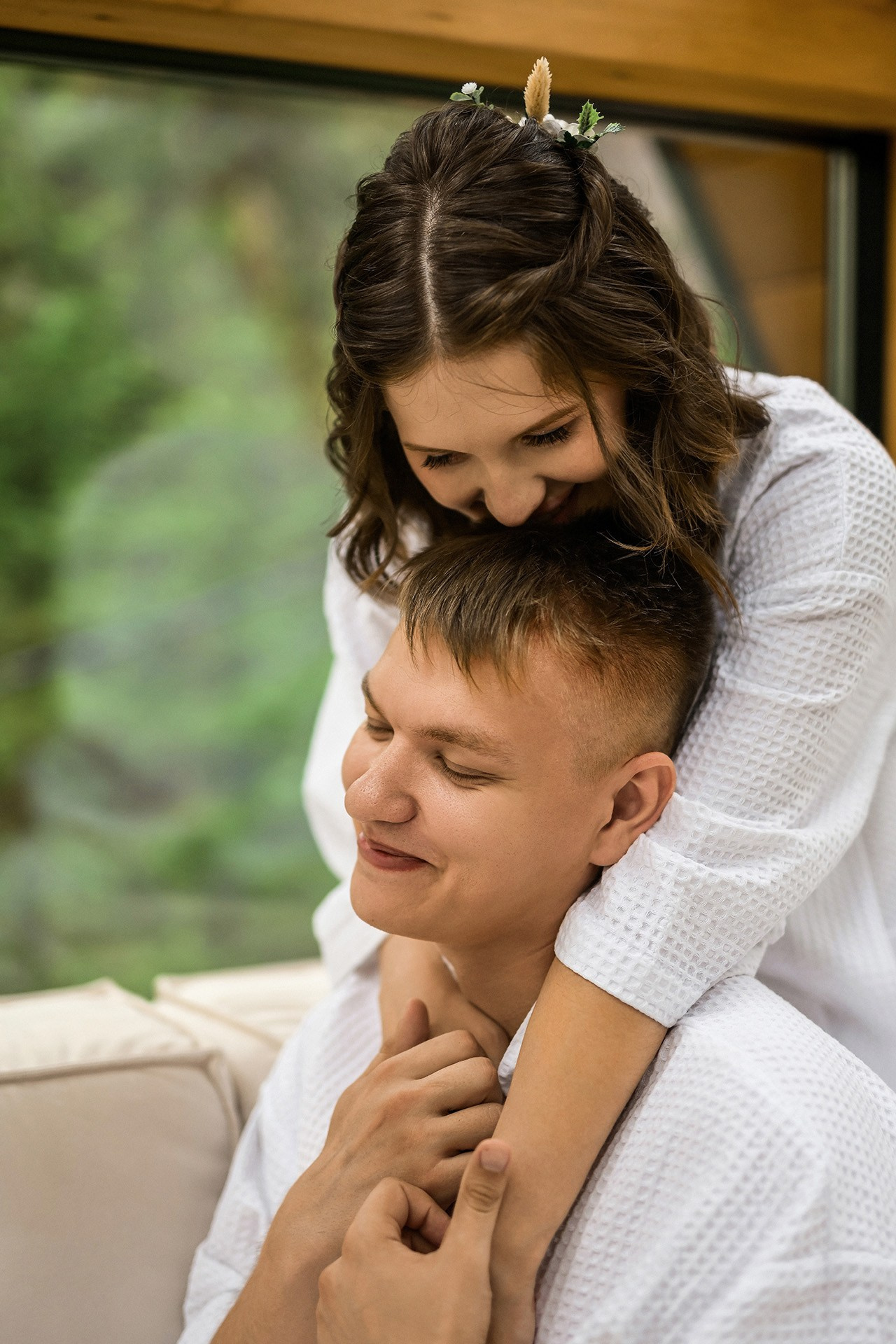 🌿 Влад и Влада — романтичная свадьба в лесу и на яхте | Камерная церемония в Красноярске. 📸 Свадебный и семейный фотограф в Красноярске Тихомиров Евгений | 17 лет опыта | 800+ свадеб