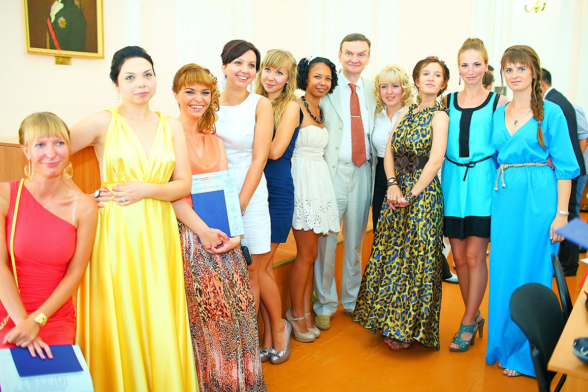 Портфолио фотографа на съемку выпускных. Свадебный и репортажный фотограф в Ярославле и Санкт-Петербурге Роман Микрюков