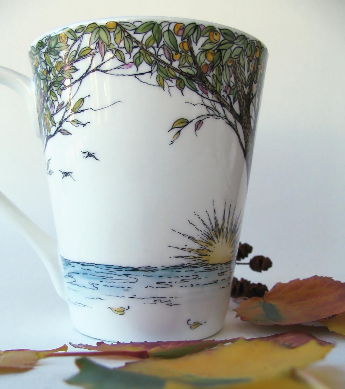 Туви Янссон надглазурная роспись. Индивидуальные заказы по росписи фарфора. Роспись фарфора в Санкт-Петербурге. 