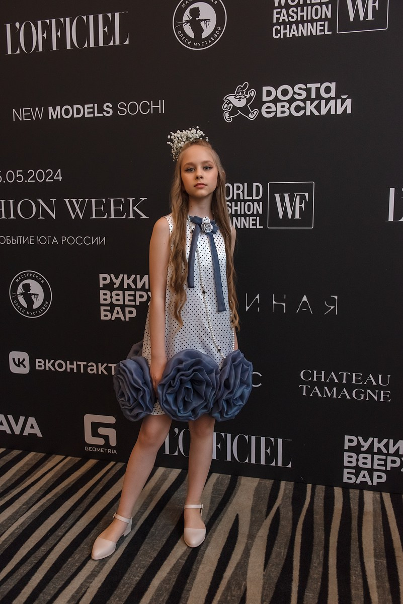 SochiFashionWeek2024 дизайнер Анохина. Семейный и коммерческий фотограф в Сочи Александр Бодунов