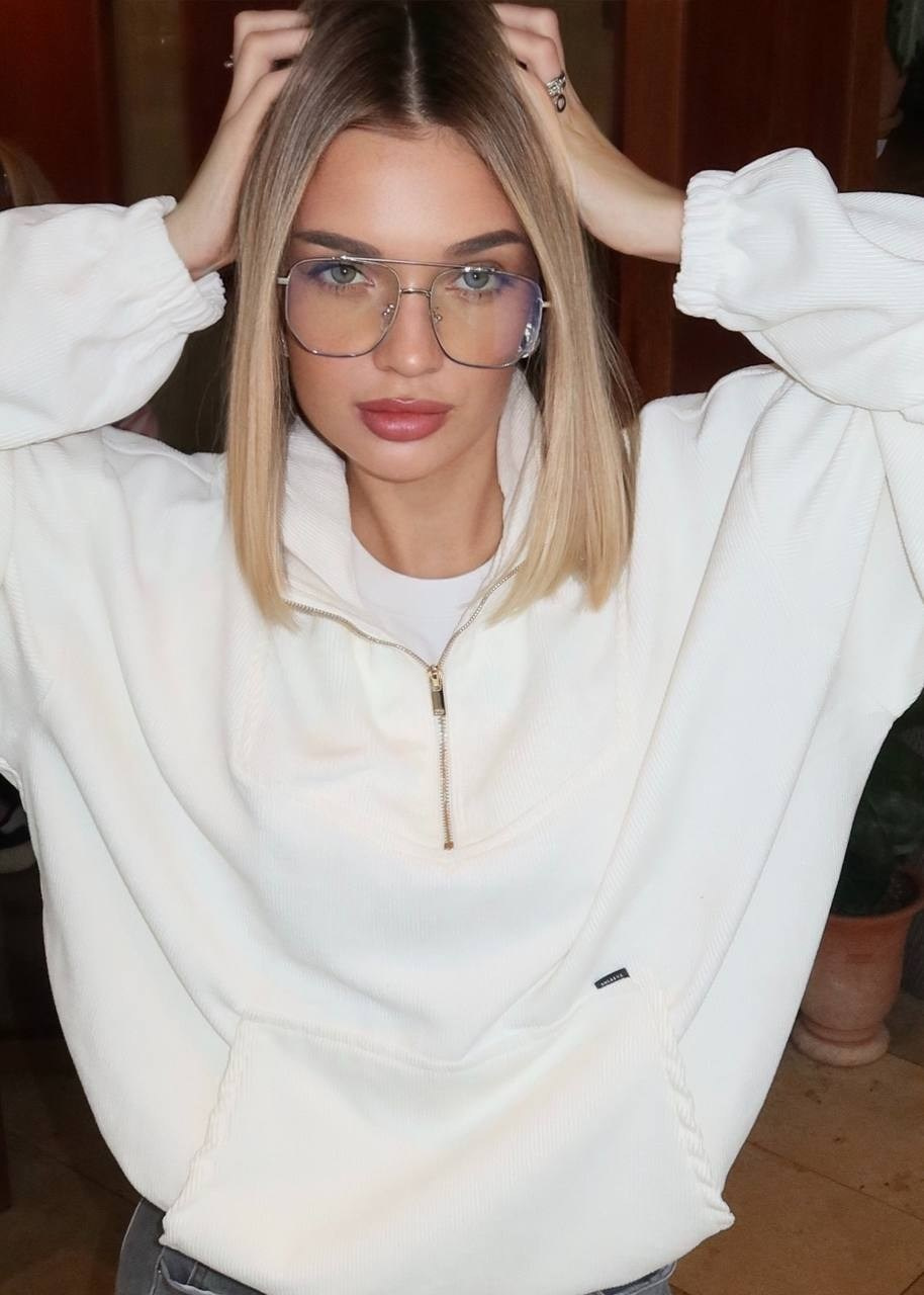 Виктория Н Размер ХS, Рост 165, Параметры 85/62/88. LUNAPRO Дом стильных, сборных и индивидуальных съемок для брендов