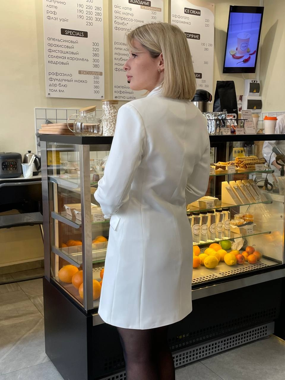 Кристина К Размер S-М, Рост 163, Параметры 84/68/95. LUNAPRO Дом стильных, сборных и индивидуальных съемок для брендов