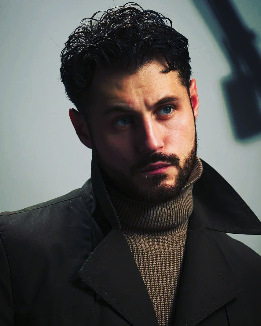 Артур, 188 см, 48-50 р-р. KED Production — продакшн из СПб. Создаём фото, видео и контент, который помогает брендам и селлерам продавать больше