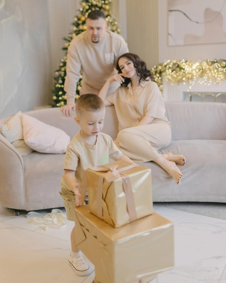 Новогодняя. Виктор и Виктория. Портфолио свадебного фотографа. Роман Каргаполов