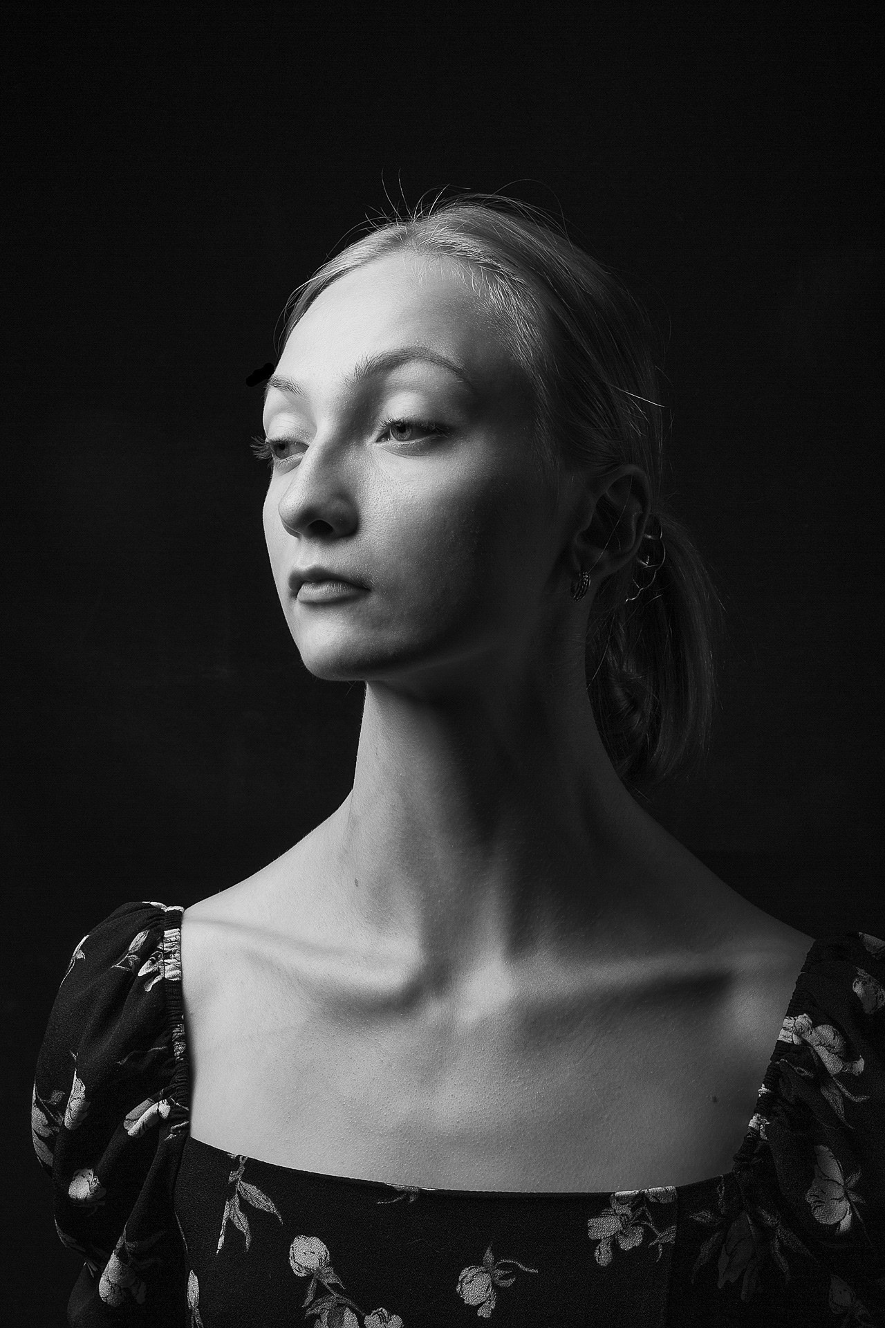 Портреты Анастасии в низком ключе