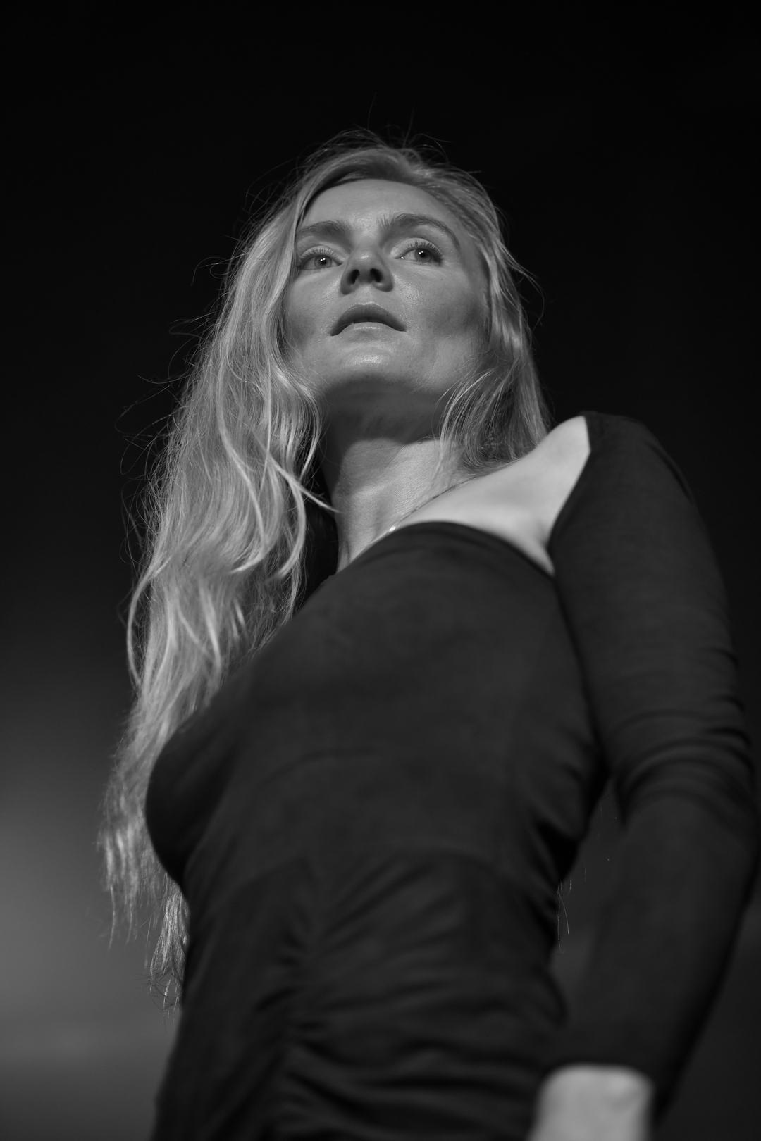 Индивидуальная фотосессия в ночном театре — фотограф Жанна Шестопалова