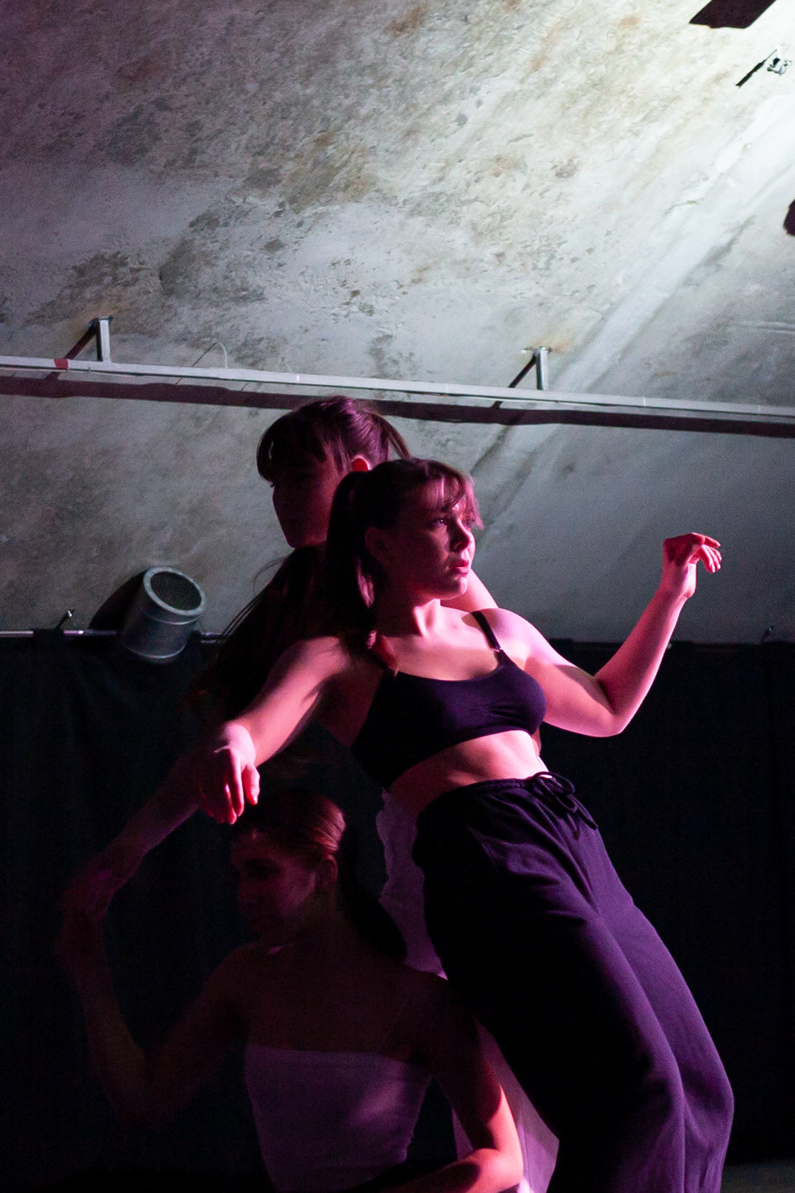 Современный танец НОККиИ. Семейный и женский фотограф, стильный репортаж в г. Новосибирск