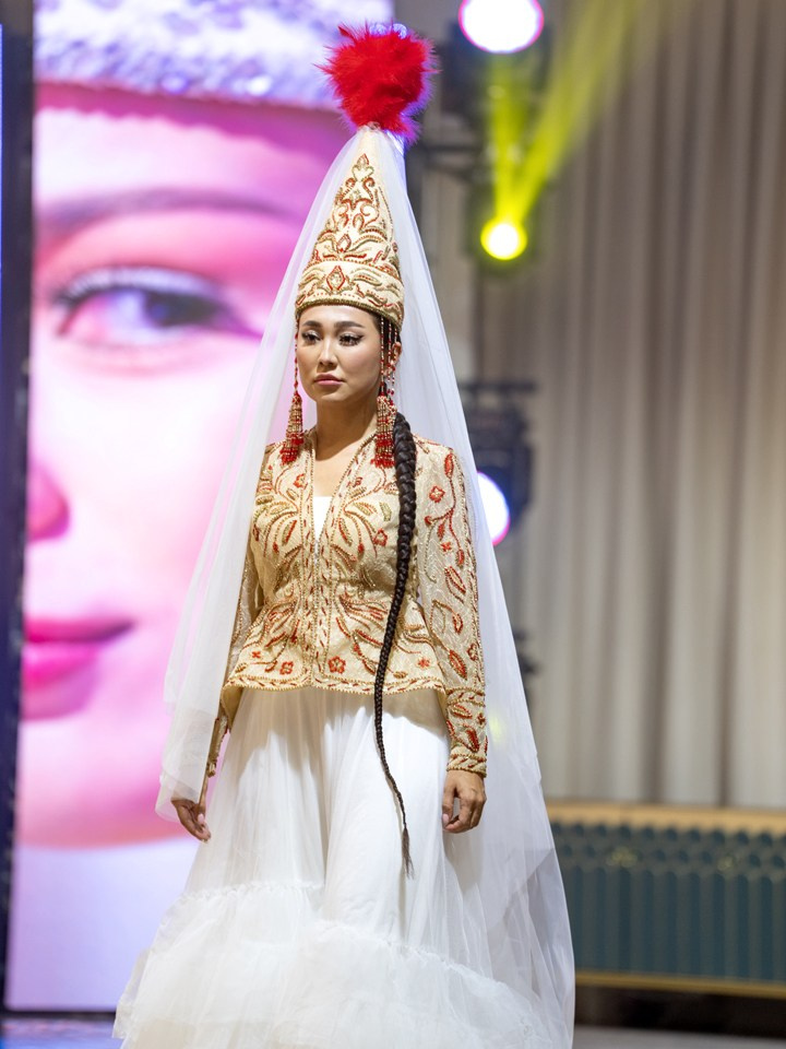 Balzhan Yerserik. Сайт Алматинского НЮ АРТ, будуар и фэшн фотографа Дениса Карпенко