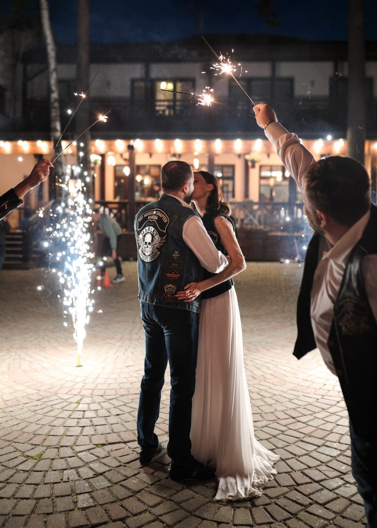 Свадьба байкеров в ресторане «Дворянское гнездо». Kirillova Studio — мастерская декора и событий Юли Кирилловой