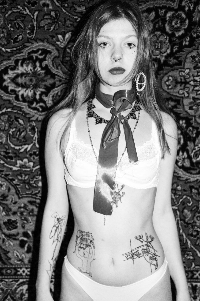 Полина киевский ангел. Софа Катастрофа, Одичание. фотохудожница, креативный продюсер, автор. Nude, eros, портретный фотограф