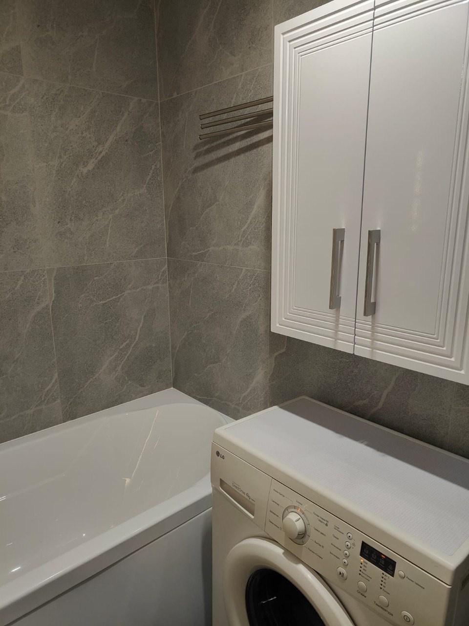 Ванная комната (ул. Проспект Победы д. 60). Ремонт санузла, туалета, ванной под ключ в Казани. Укладка плитки