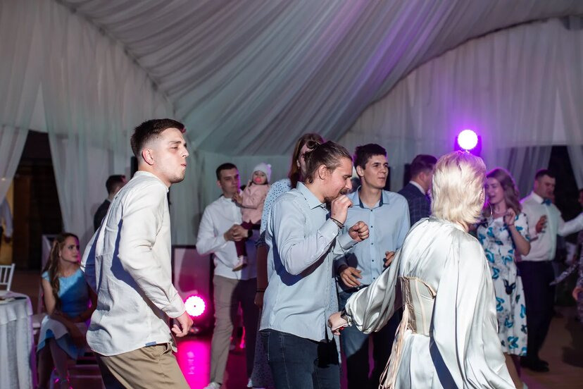 Милена и Илья. Ведущий на свадьбу в Москве Зубков Алексей