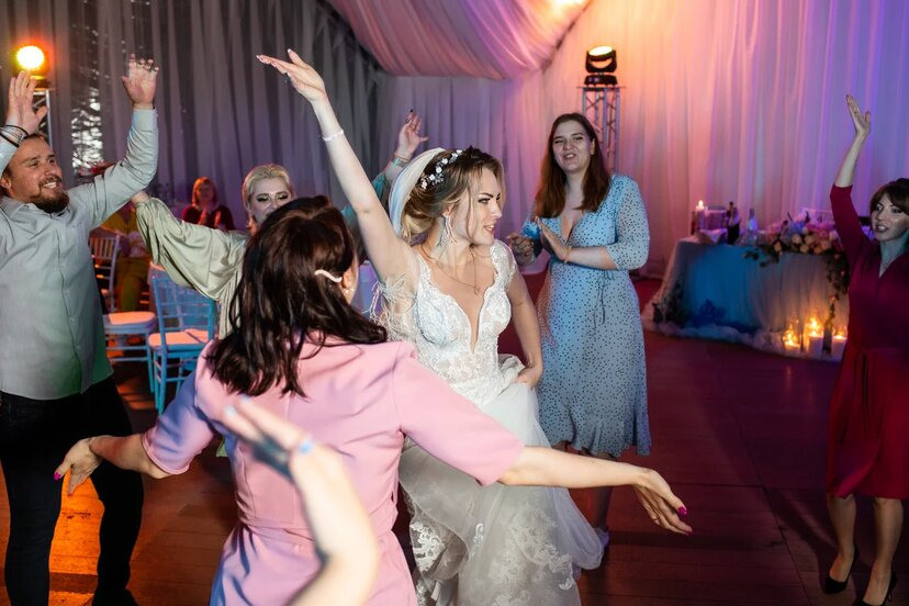 Милена и Илья. Ведущий на свадьбу в Москве Зубков Алексей