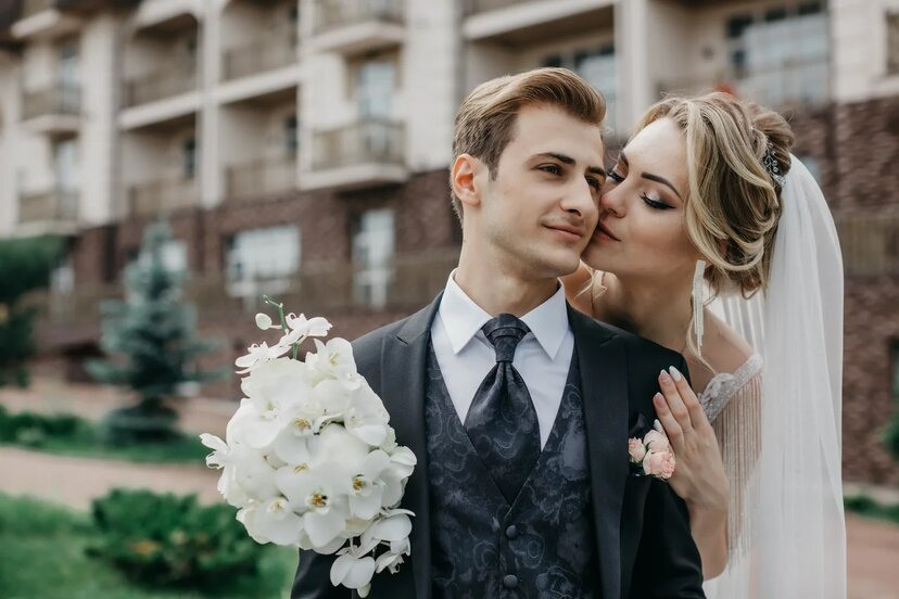 Милена и Илья. Ведущий на свадьбу в Москве Зубков Алексей