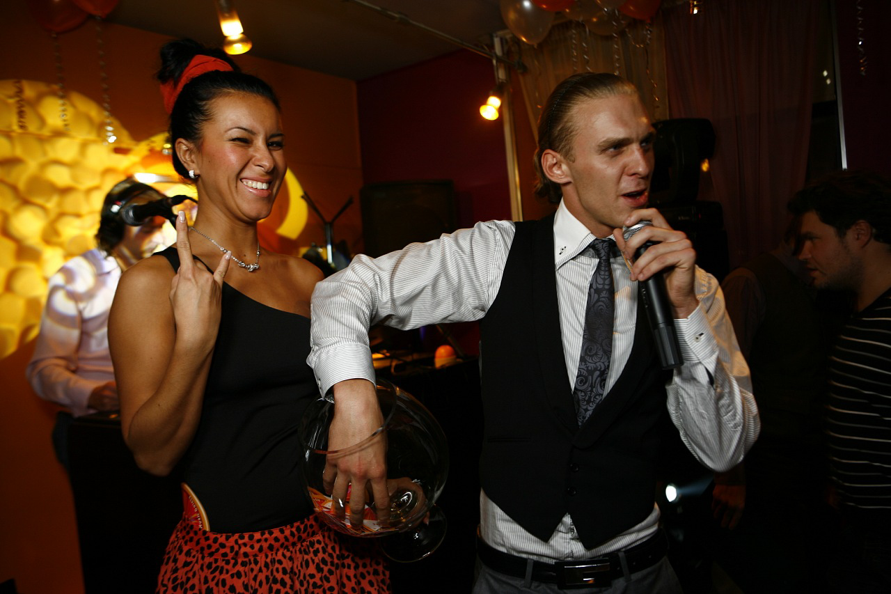 Фотографии с корпоративов, фотографии с праздника корпоратива. Ведущий праздников в России живу в Москве Карпенко Александр