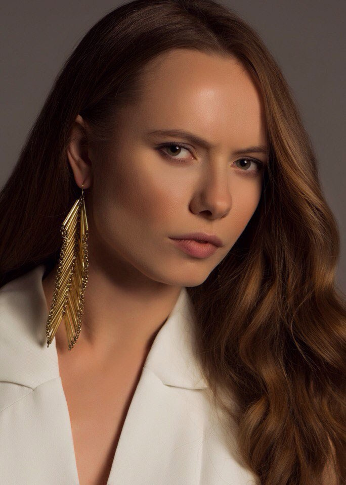 Indoor. Portrait Photographer Alexandra Iagovkina