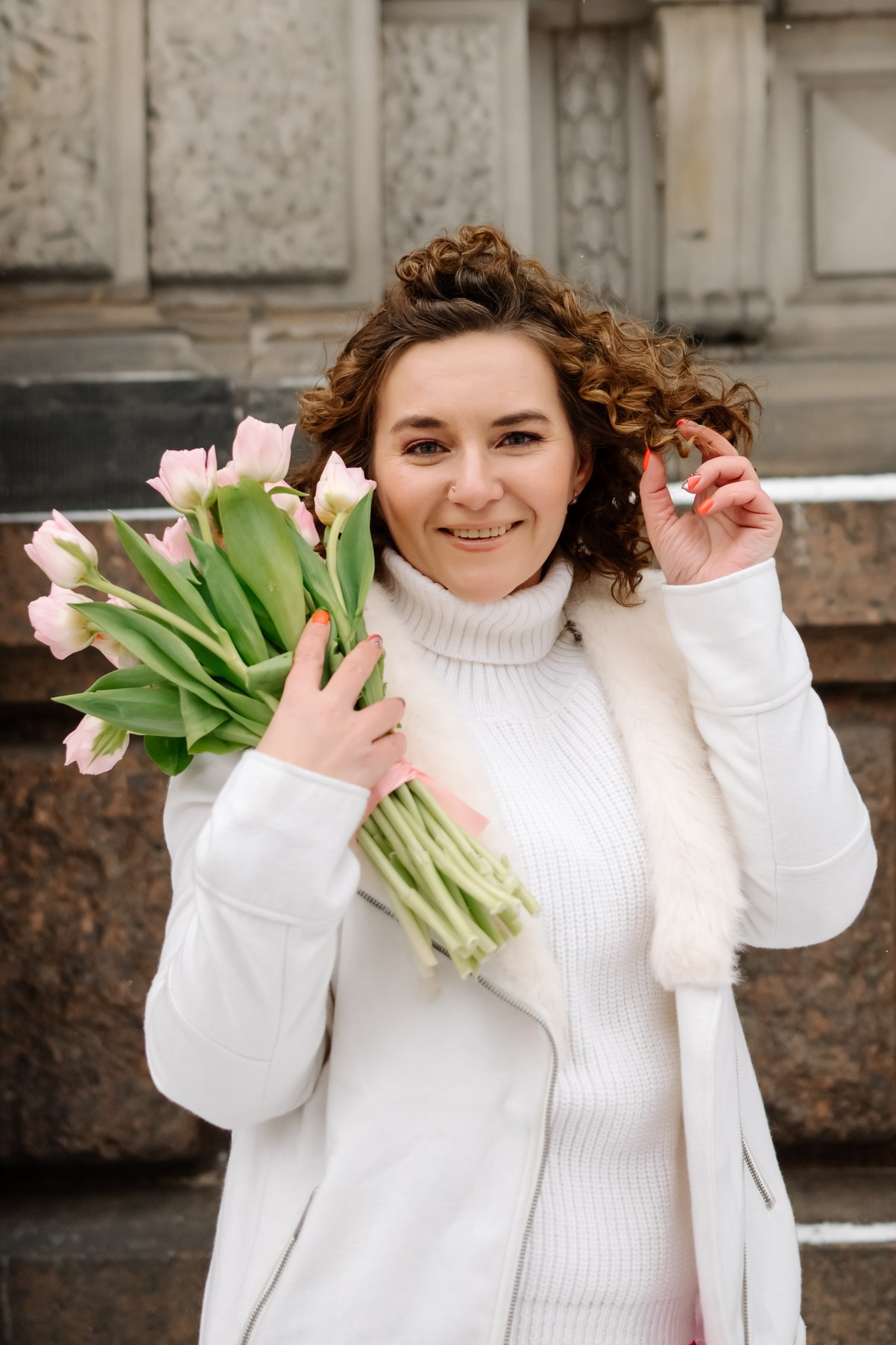 Юля с тюльпанами. Свадебный и сеейный фотограф в Санкт-Петербурге Елена Худякова