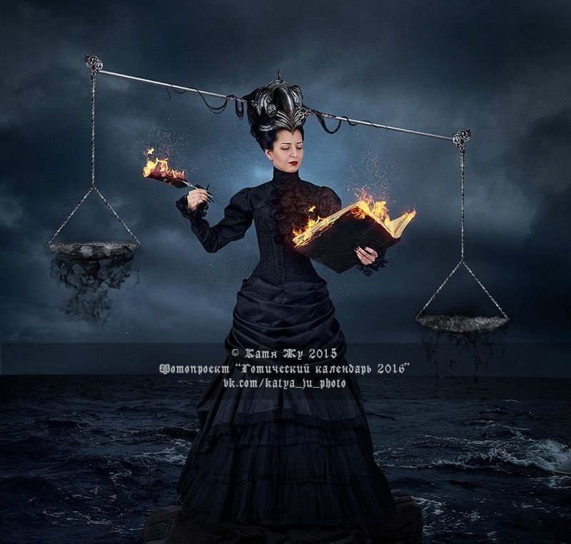 Страница из моего проекта "Готический календарь 2016", Весы