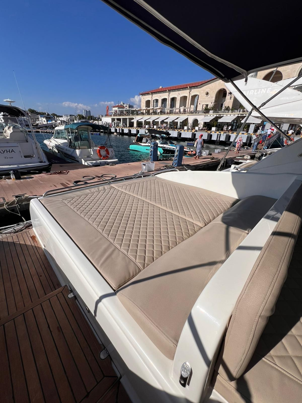 КОМФОРТ КАТЕРА В СОЧИ. Аренда Яхт в Сочи от Эконом до Премиум Класса