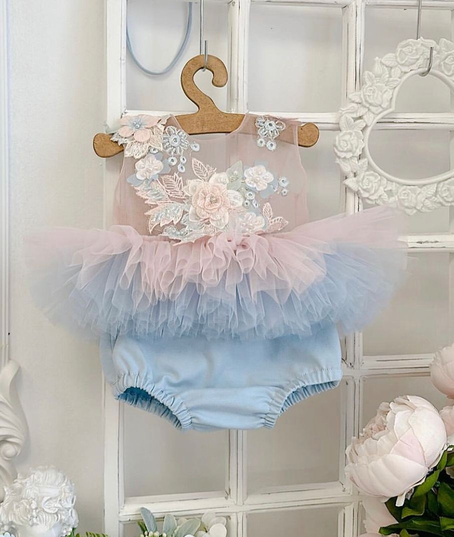 Для девочек. Размер ньюборн. Фотограф новорожденных в Москве Воробьева Юлия