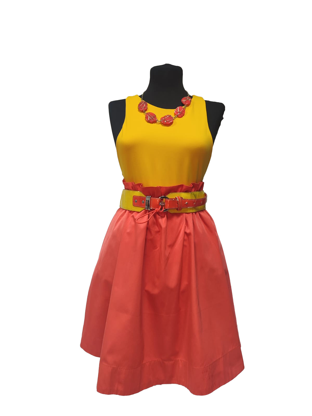 Карнавальные костюмы, вечерние и свадебные платья аренда посуточно, прокат в Жуковском. Фотограф для маркетплейсов, фотоуслуги в Жуковском Татьяна Марсуверских