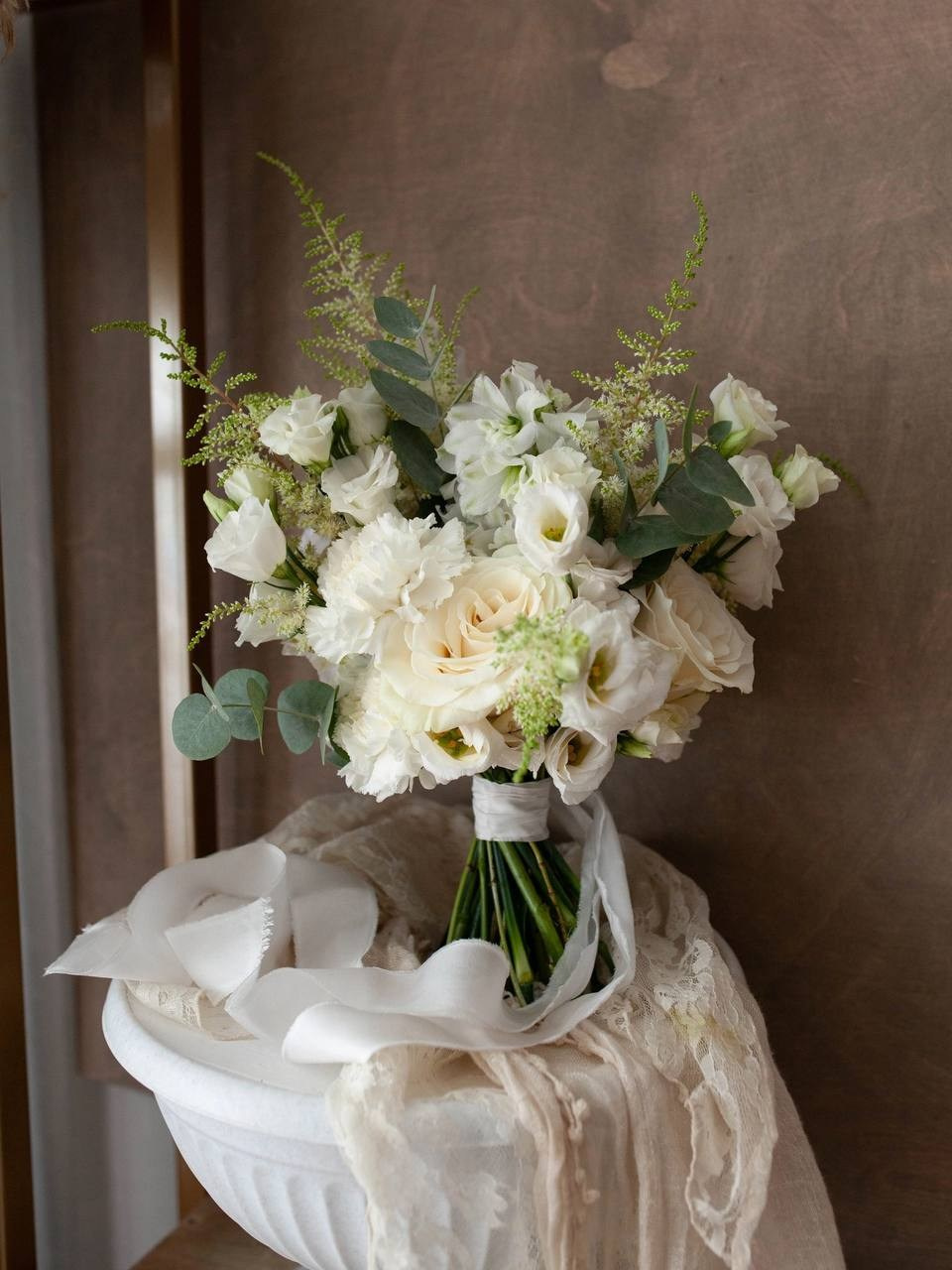 Белые для буктов, 250 руб. Дизайнер полиграфии в Санкт-Петербурге. Заказать свадебные приглашения, подарочные сертификаты, полиграфию для бизнеса, шелковые ленты