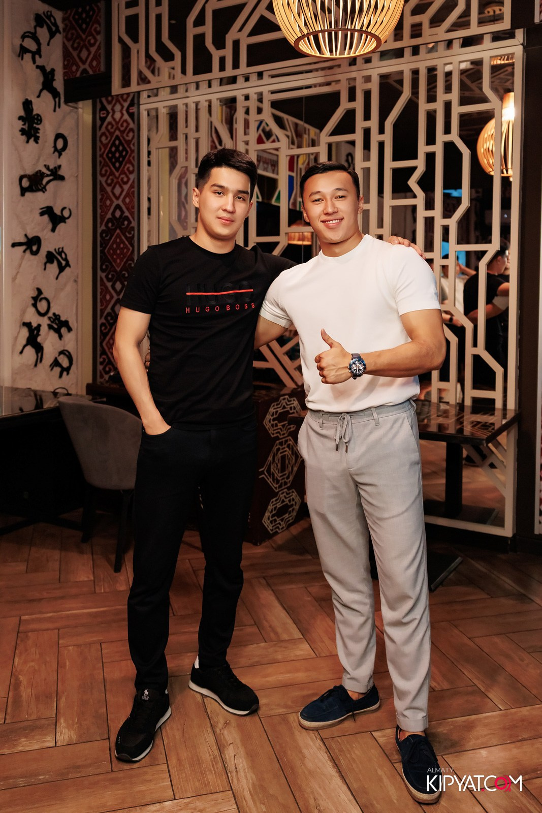 ЗАЯ, НА БИС. КИПЯТКОМ АЛМАТЫ!