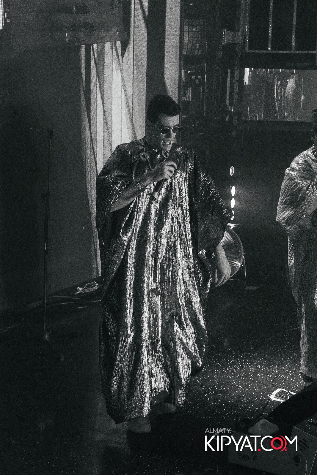 SANTA BARBARA — ВЫСТУПЛЕНИЕ LIZWI. КИПЯТКОМ АЛМАТЫ!