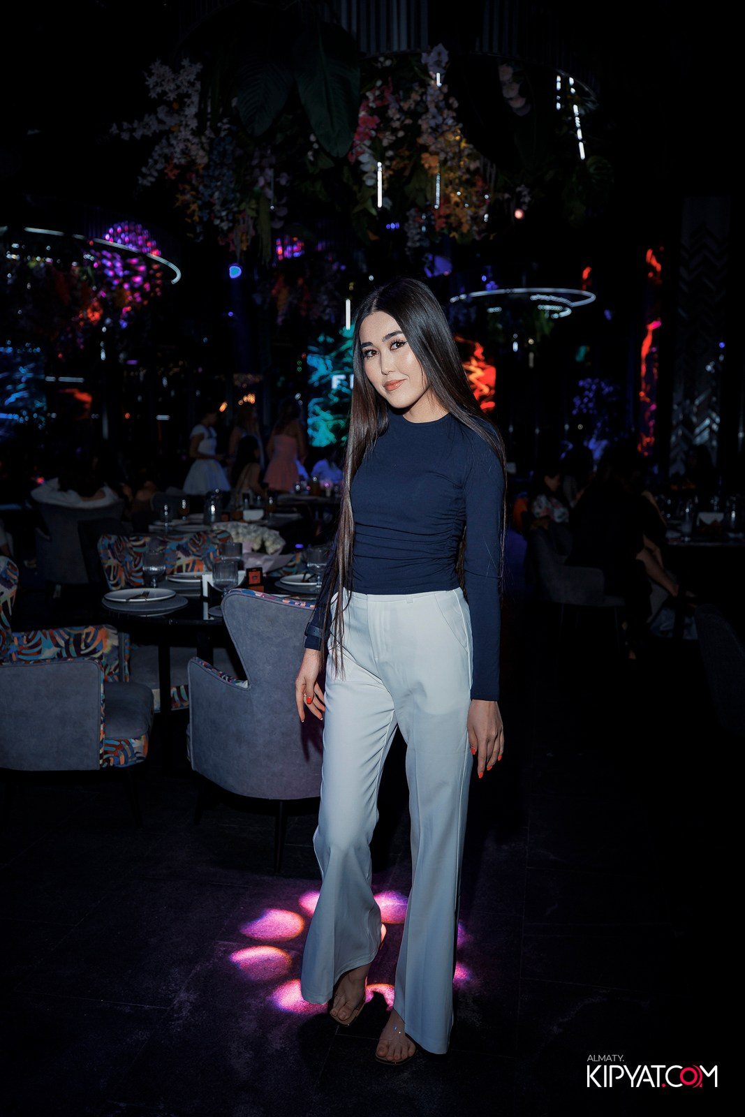 FRIENDS BAR & TERRACE. КИПЯТКОМ АЛМАТЫ!