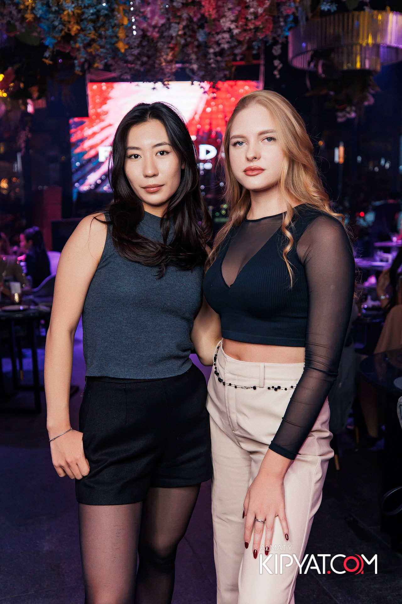 FRIENDS BAR & TERRACE. КИПЯТКОМ АЛМАТЫ! Фотосъемка мероприятий в Алматы