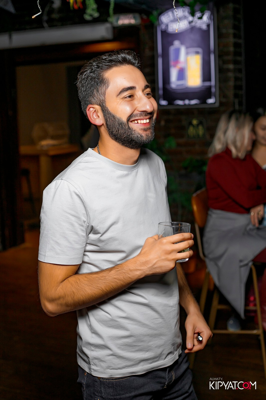 MUNCHEN PUB. КИПЯТКОМ АЛМАТЫ!