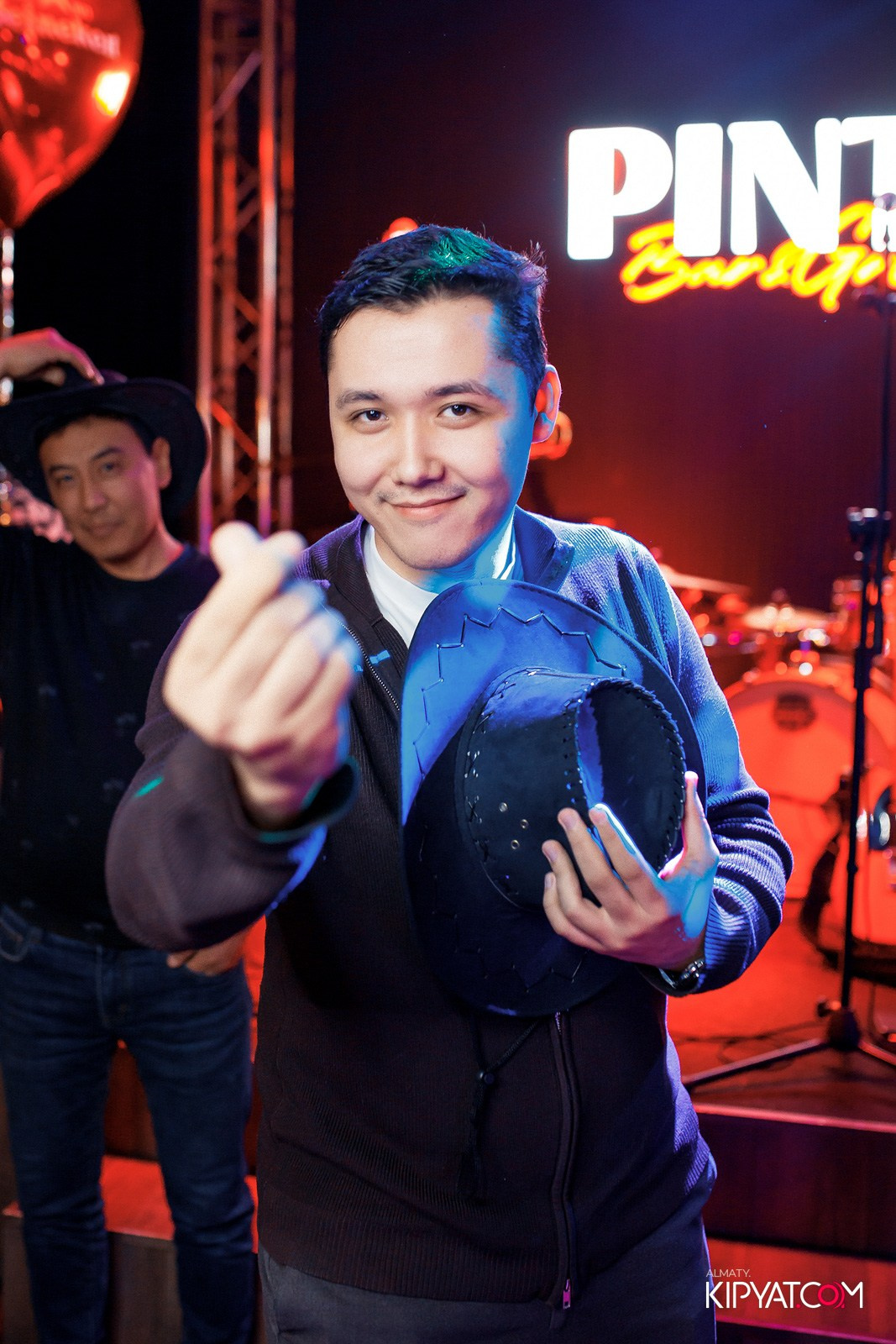 ПИНТА НА ДОСТЫК. КИПЯТКОМ АЛМАТЫ!