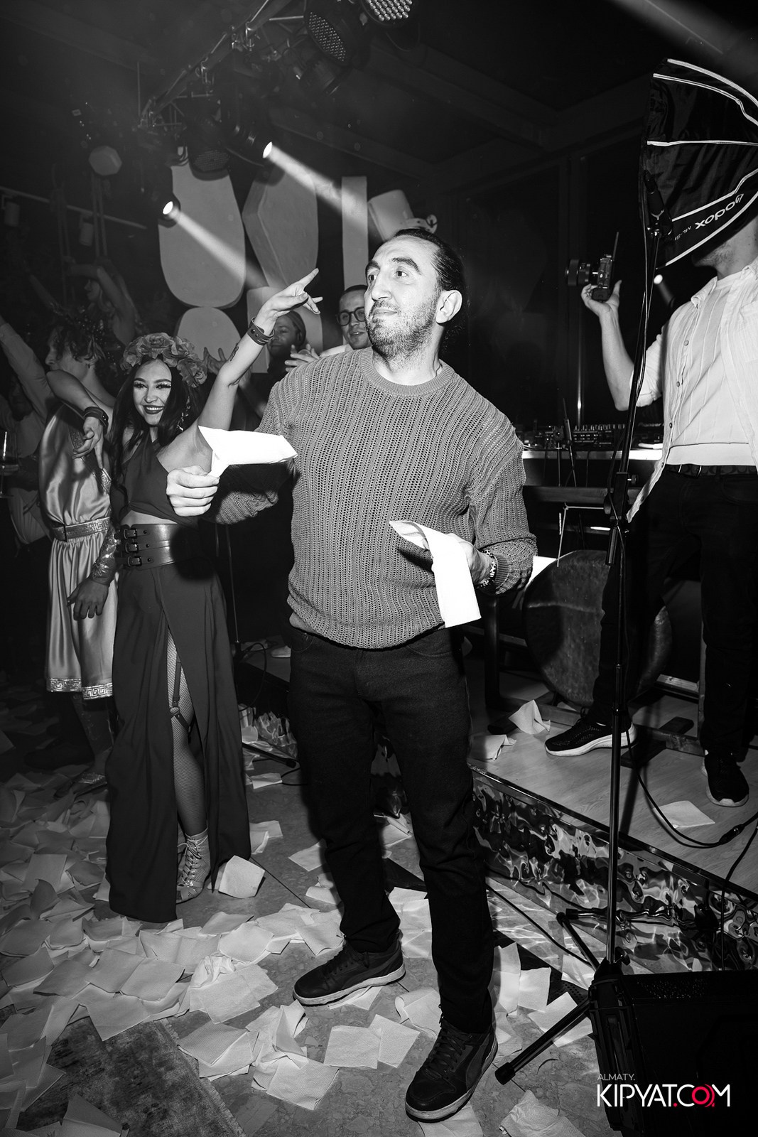 EDEN BAR & RESTAURANT. КИПЯТКОМ АЛМАТЫ!