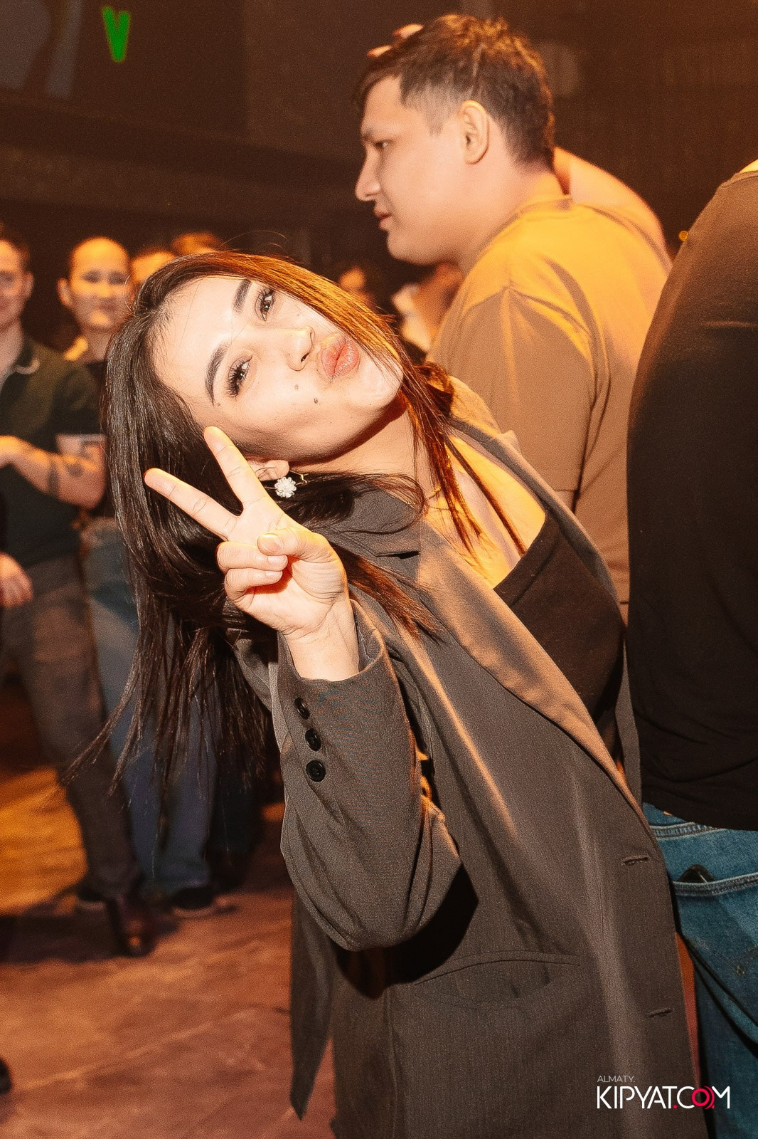 RETRO HIT. КИПЯТКОМ АЛМАТЫ!