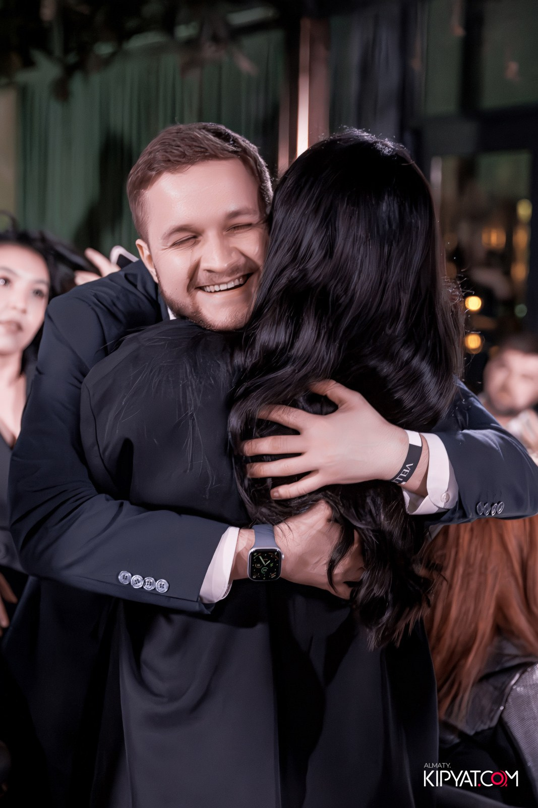 ПРЕЗЕНТАЦИЯ ЖУРНАЛА «VELLURE». КИПЯТКОМ АЛМАТЫ!