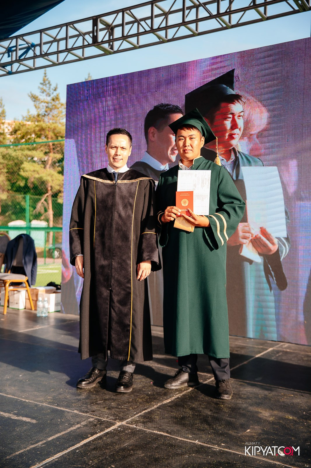 ВРУЧЕНИЕ ДИПЛОМОВ — НАРХОЗ КОЛЛЕДЖ. Part 3. КИПЯТКОМ АЛМАТЫ!