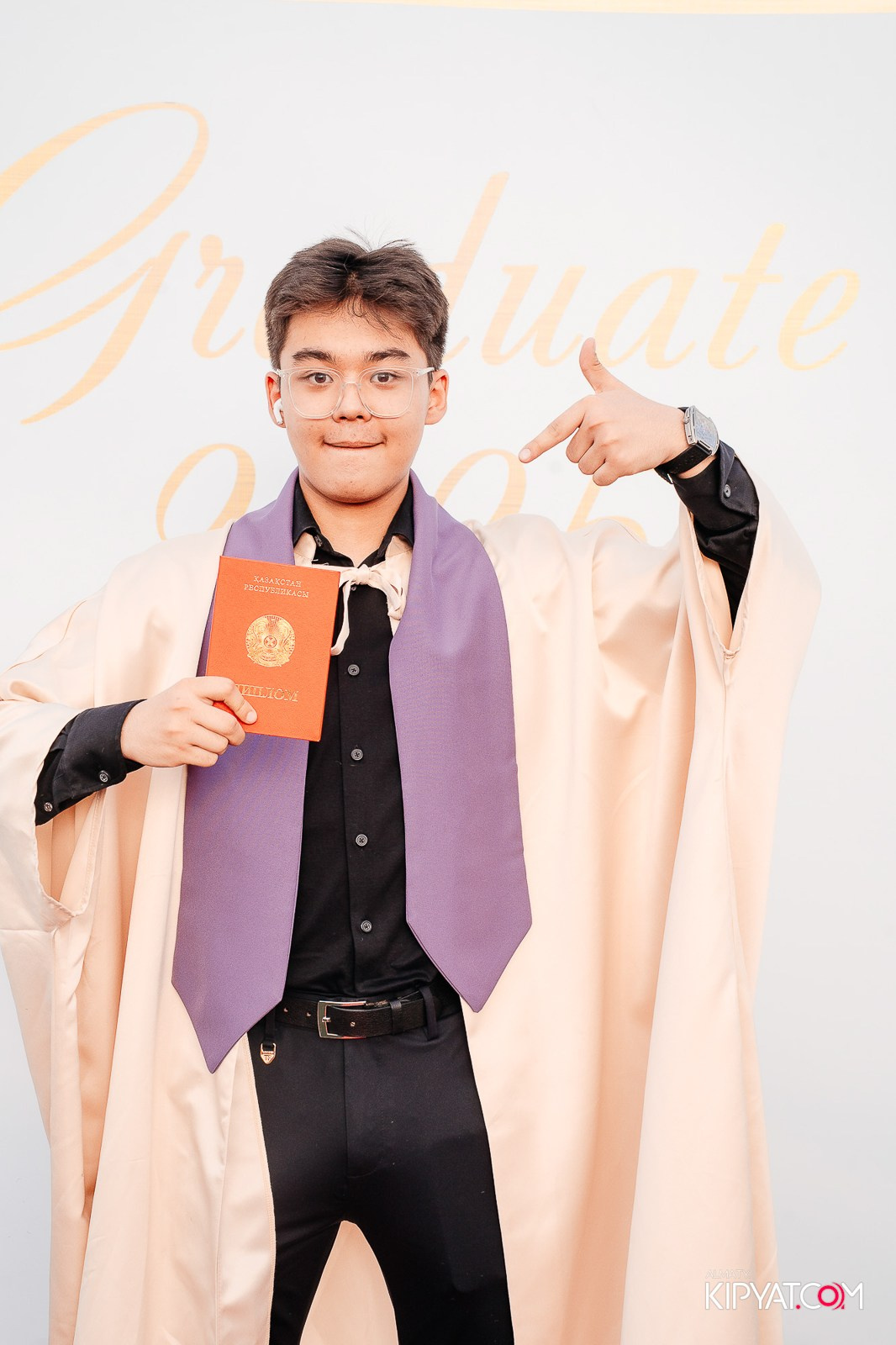 ВРУЧЕНИЕ ДИПЛОМОВ — НАРХОЗ КОЛЛЕДЖ. Part 1. КИПЯТКОМ АЛМАТЫ!