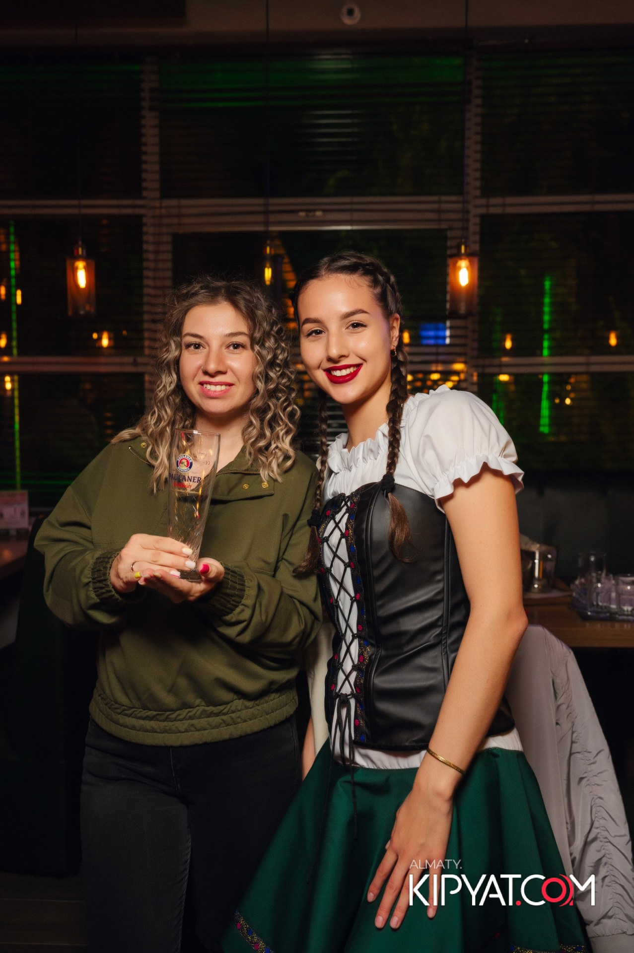 Пинта на Алтынсарина. КИПЯТКОМ АЛМАТЫ! Фотосъемка мероприятий в Алматы